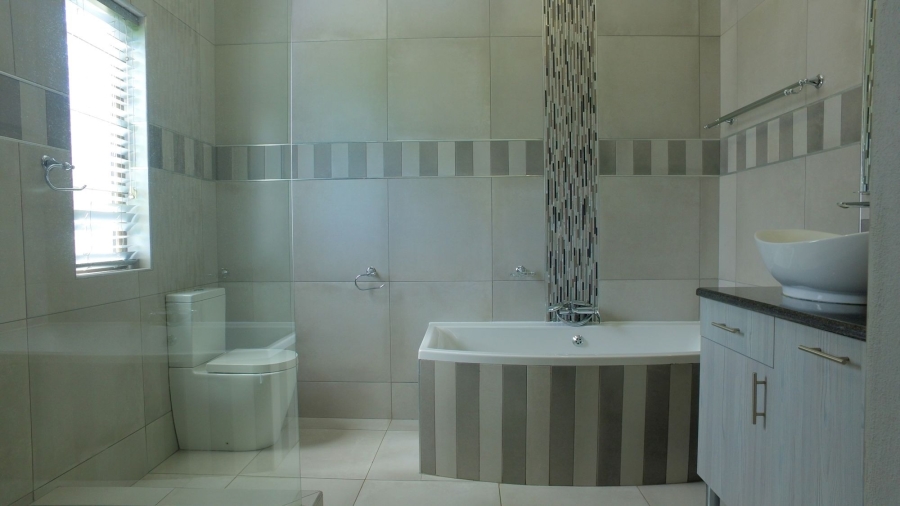 3 Bedroom Property for Sale in Geelhoutpark North West